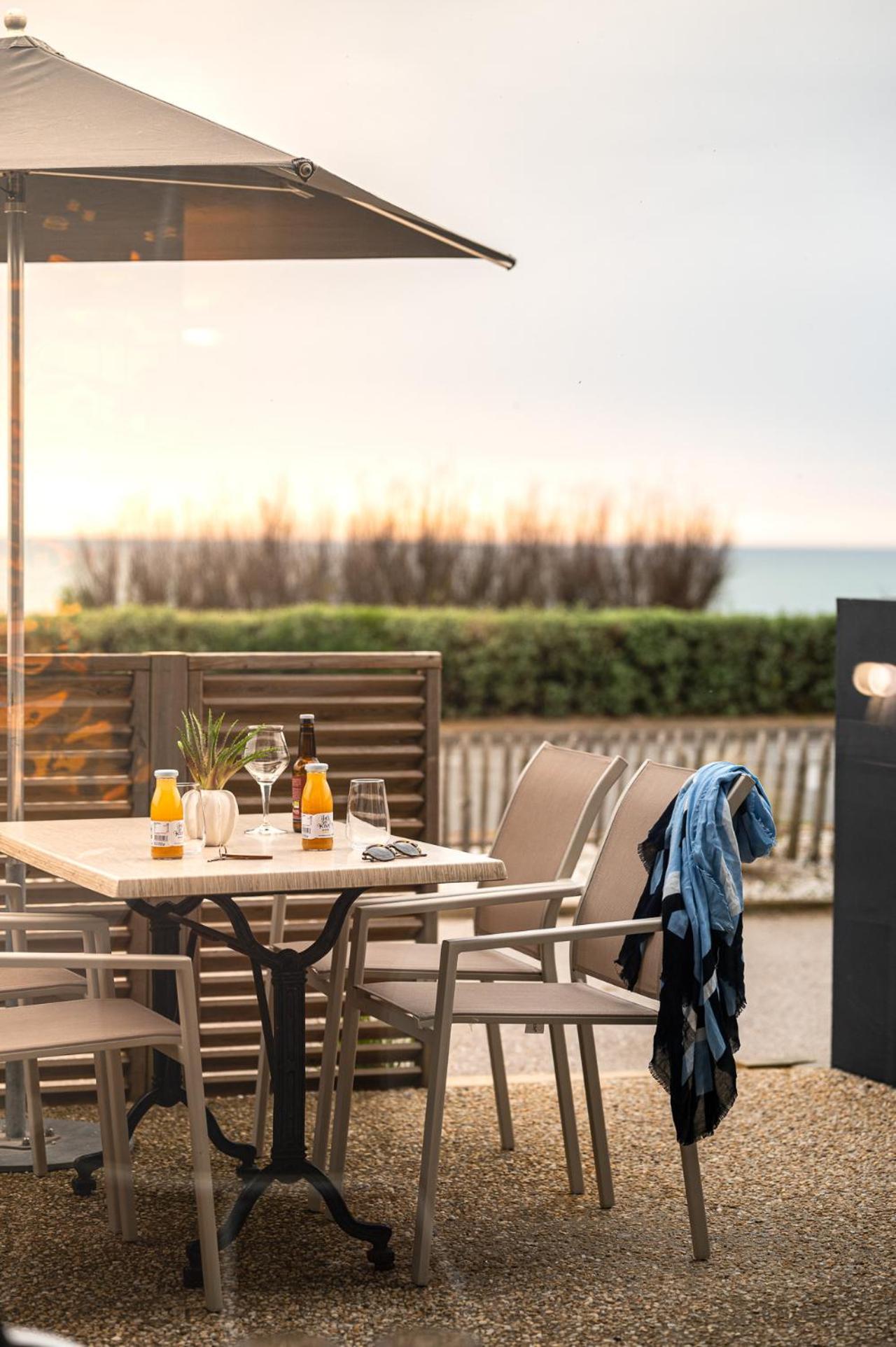 Logis Hotellerie Les Brisants , Restaurant J M Perochon Bretignolles-sur-Mer Ngoại thất bức ảnh