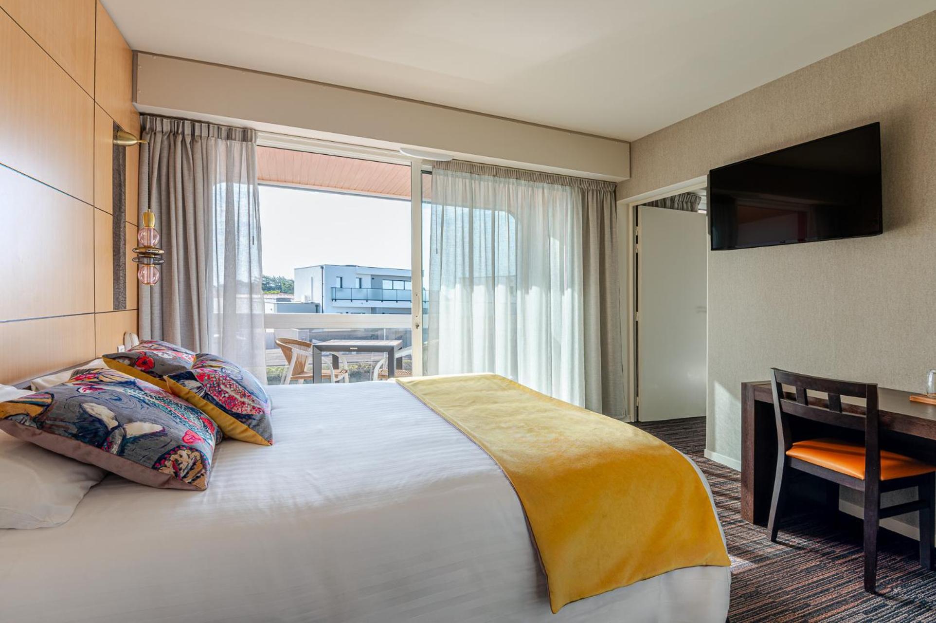 Logis Hotellerie Les Brisants , Restaurant J M Perochon Bretignolles-sur-Mer Ngoại thất bức ảnh