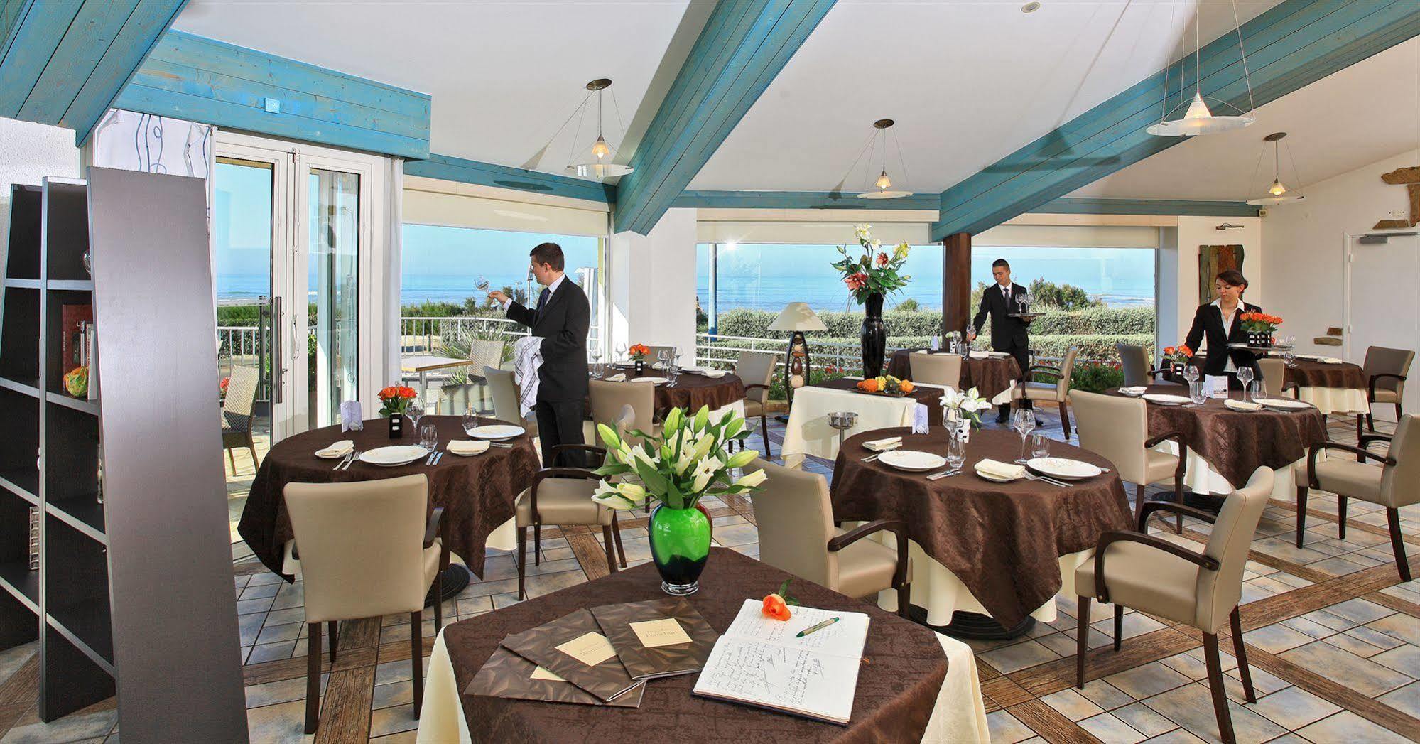 Logis Hotellerie Les Brisants , Restaurant J M Perochon Bretignolles-sur-Mer Ngoại thất bức ảnh