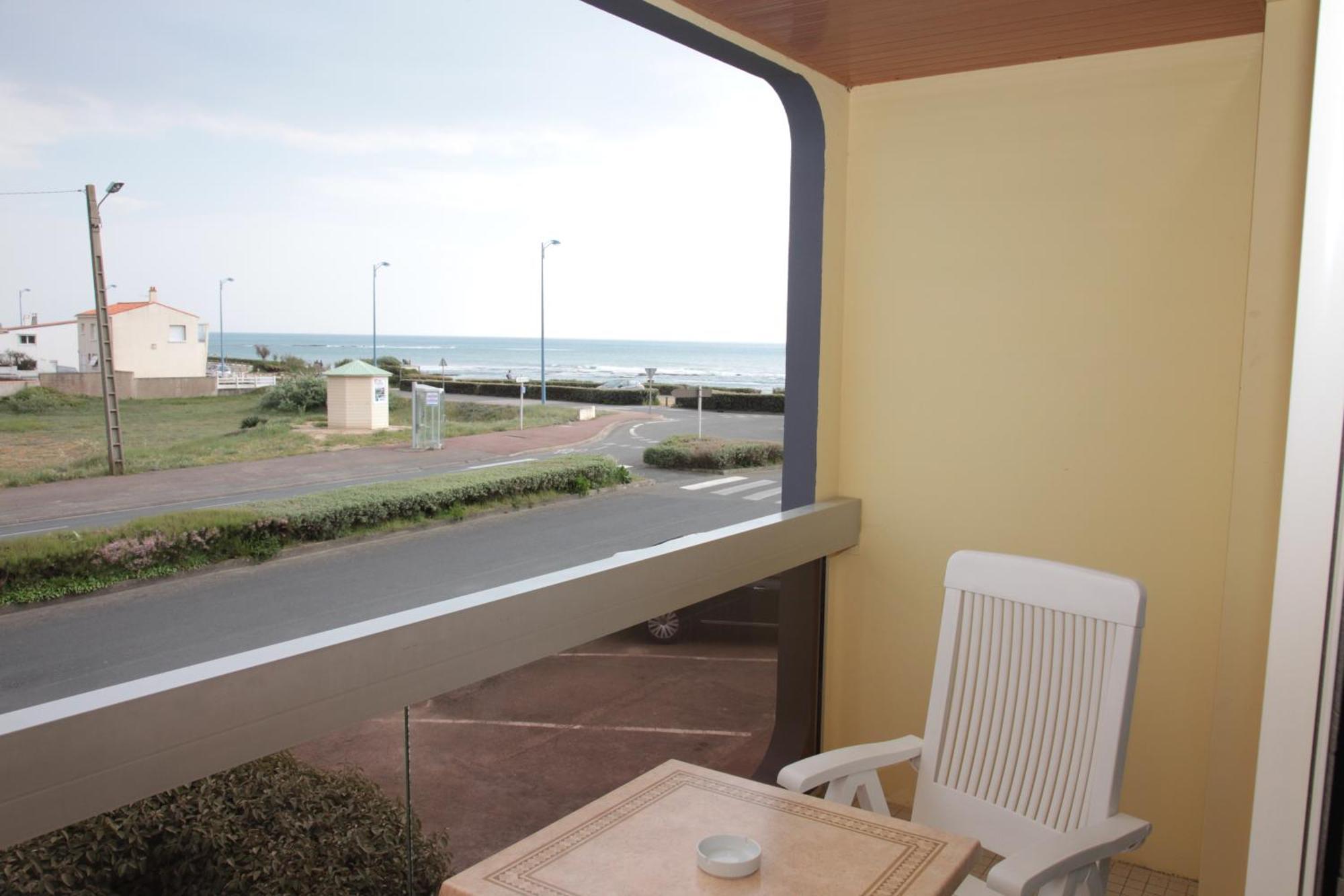 Logis Hotellerie Les Brisants , Restaurant J M Perochon Bretignolles-sur-Mer Ngoại thất bức ảnh